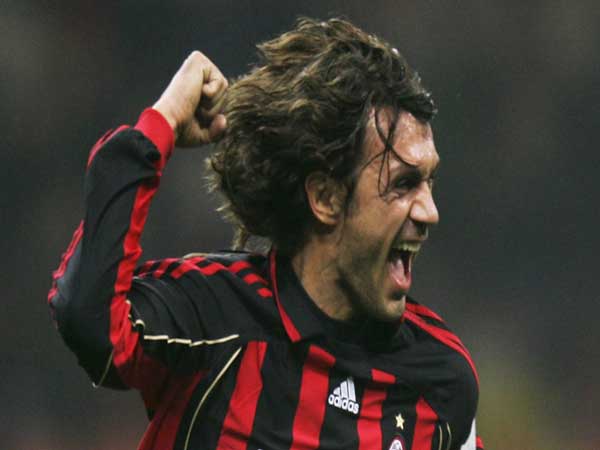 Huyền thoại bóng đá Paolo Maldini 