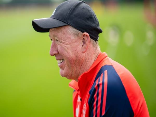 Bóng đá Anh 1/8: Steve McClaren chia tay Man United