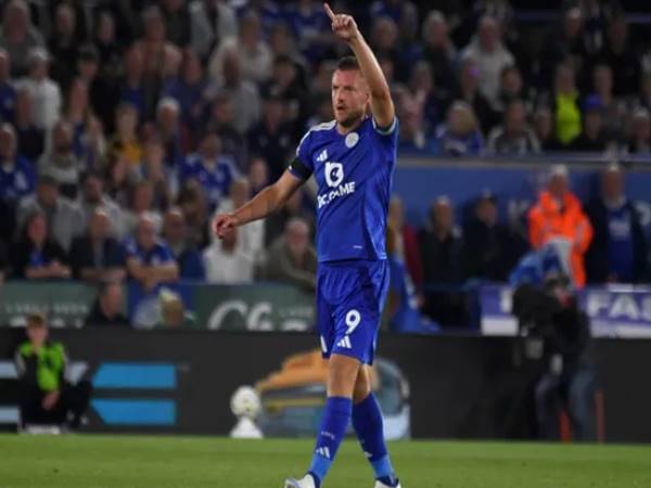 Bóng đá Anh 20/8: Vardy tỏa sáng, Leicester cầm hòa Tottenham