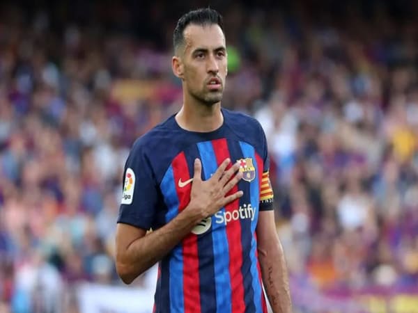 Sergio Busquets - 32 danh hiệu