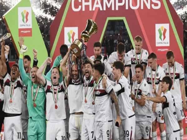 Mùa giải thất vọng cho AC Milan?