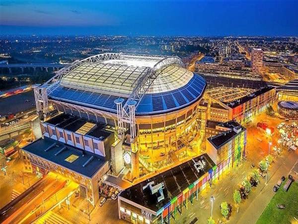 Thiết kế hiện đại của Johan Cruyff Arena
