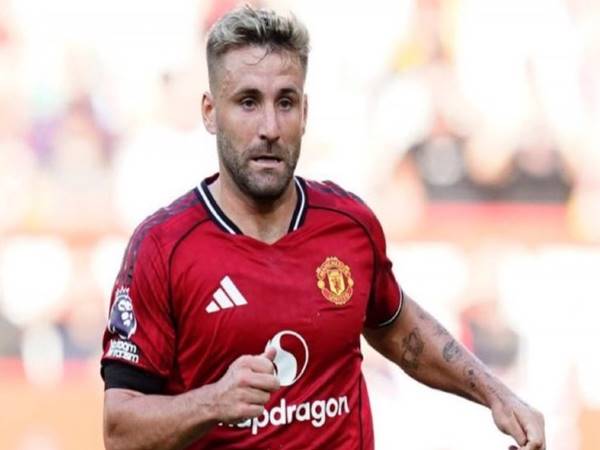 Tin MU: Luke Shaw bị chỉ trích sau trận thua Man City