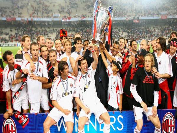 Khám phá đội hình AC Milan 2007 vô địch Champions League