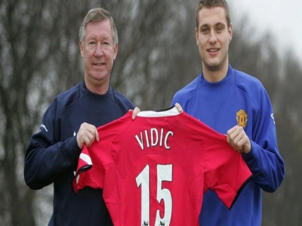 Số áo Vidic ở MU, Inter Milan và ĐTQG: Dấu ấn trung vệ