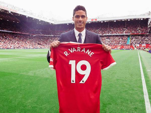 Varane mặc áo số mấy tại đội tuyển quốc gia Pháp?